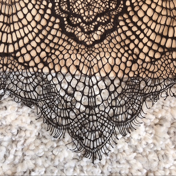 Delicate, Feminine Skirt - Picture 2 of 2